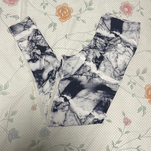 Varley Marble pattern leggings - Picture 1 of 4
